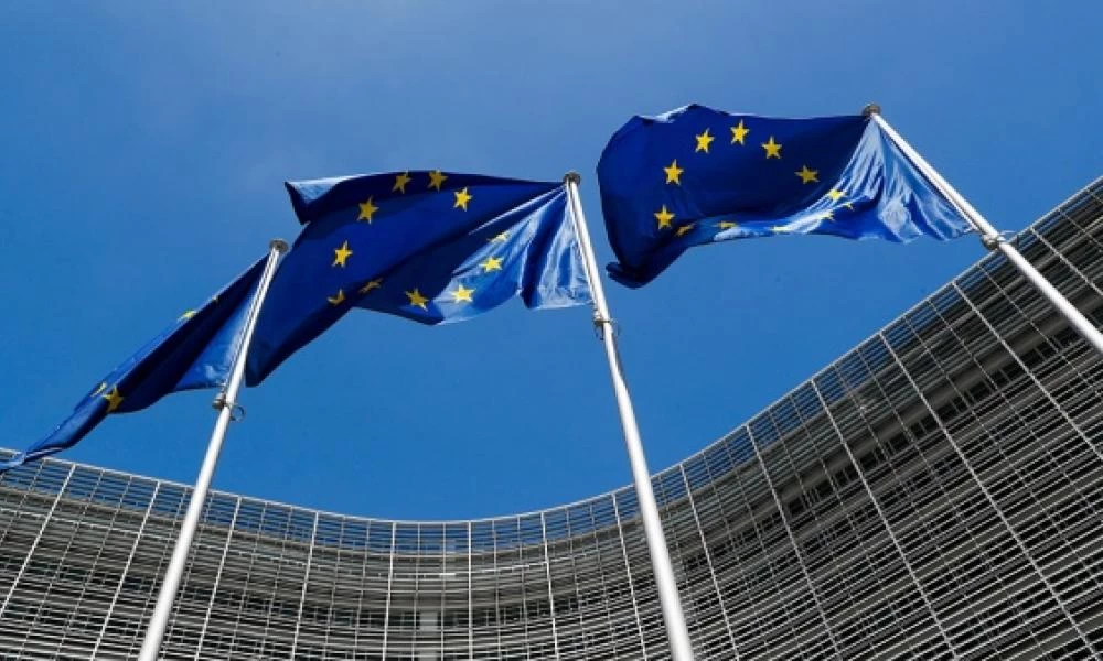 Ευρωπαϊκή Ένωση: Xάνει την ισχυρή της θέση στην παγκόσμια οικονομία